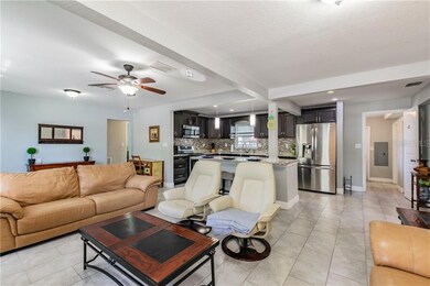 Living room / kitchen