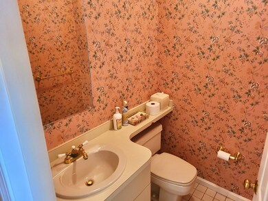 94 Old Quarry Dr, Weymouth, MA 02188 - photo 5