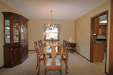 Formal Dining Room, chair rail molding
