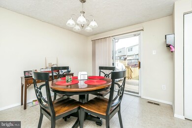 4913 Berryhill Cir, Perry Hall, MD 21128 - photo 6