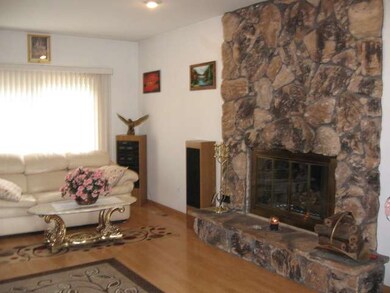 1200 Summit Dr, Schaumburg, IL 60193 - photo 2