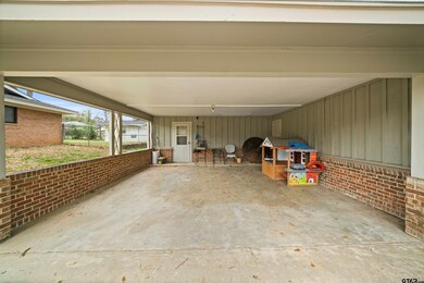 525 Zelwood Dr, Tyler, TX 75701 - photo 4