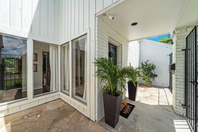 10206 Briar Rose Dr, Houston, TX 77042 - photo 5