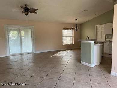 3605 guava kitchen family room