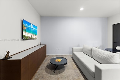 The Elser unit 3515, Miami, FL 33132 - photo 7