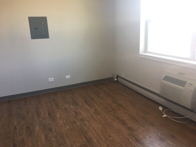 720 Crescent St unit 112, Wheaton, IL 60187 - photo 6