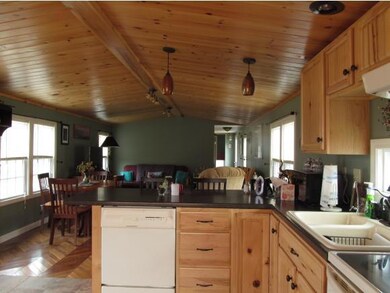 5 Pine St, Colebrook, NH 03576 - photo 7