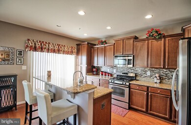 8599 Crooked Tree Ln, Laurel, MD 20724 - photo 7