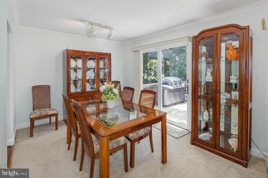 10 Sunnyside Ct, Gaithersburg, MD 20877 - photo 5