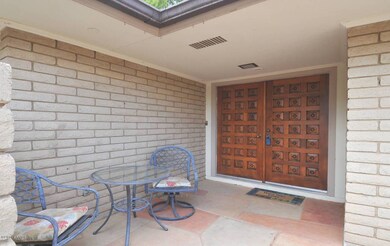 WELCOMING ENTRY TO HOME