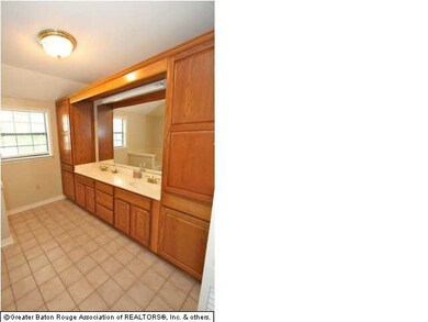 Master Vanity