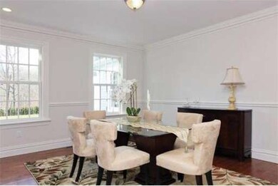 134 Vine St, Chestnut Hill, MA 02467 - photo 3