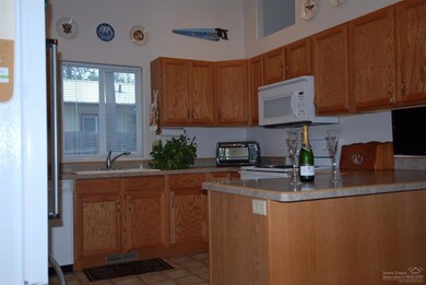 55607 Swan Rd, Bend, OR 97707 - photo 3