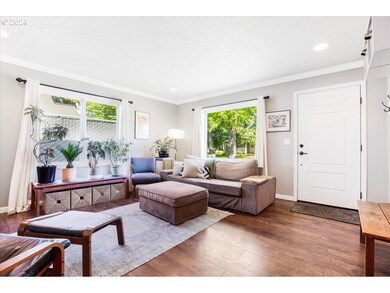 110 W 4th St, Newberg, OR 97132 - photo 5