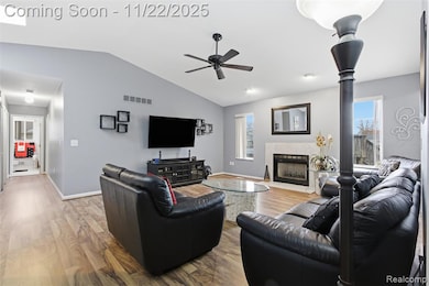 33766 Lipke St, Clinton Township, MI 48035 - photo 5