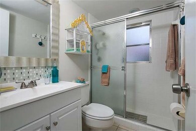 Guest Bath.