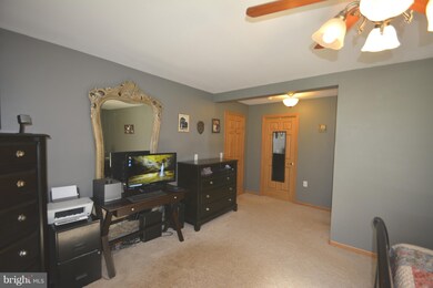 239 Chimney Dr, Bunker Hill, WV 25413 - photo 6