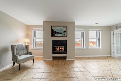 297 W Clay Ave unit 411, Muskegon, MI 49440 - photo 5