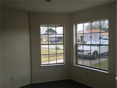 2812 Laurie Ln, Marrero, LA 70072 - photo 3
