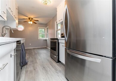 1715 N 2nd Ave E, Newton, IA 50208 - photo 7