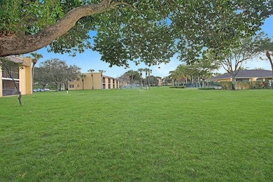 1012 Meadows Cir unit 12, Boynton Beach, FL 33436 - photo 6