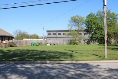 104 Russell St, White Settlement, TX 76108 - photo 4