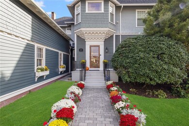 76 Seaview Ave, Cranston, RI 02905 - photo 4