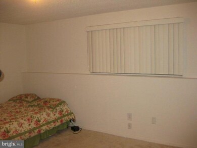 10402 Vista Gardens Dr, Bowie, MD 20720 - photo 5