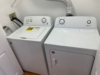 2915 W Granville Ave unit 2E, Chicago, IL 60659 - photo 6