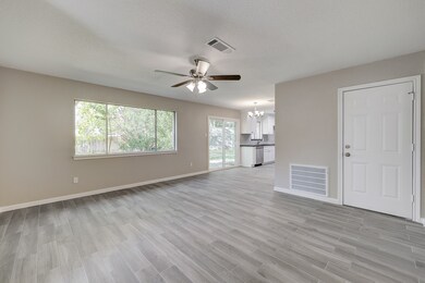 8831 Glen Shadow Dr, Houston, TX 77088 - photo 6