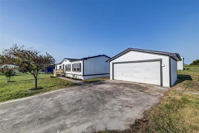 663 Mesa Ridge, Decatur, TX 76234 - photo 3