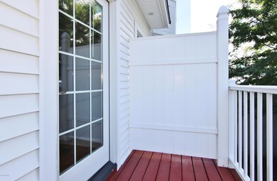 14 1st St unit J, Stamford, CT 06905 - photo 6