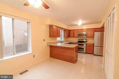 10691 High Beam Ct, Columbia, MD 21044 - photo 7