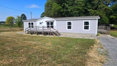 201 Primrose Ln, Russell Springs, KY 42642 - photo 2