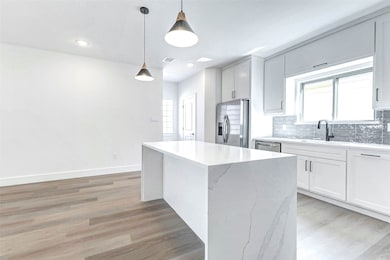 5640 Dolores St, Houston, TX 77057 - photo 6