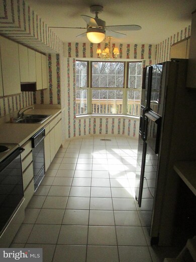 182 English Run Cir, Sparks Glencoe, MD 21152 - photo 5