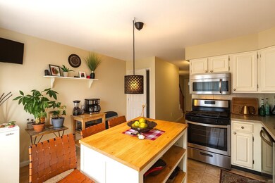 48 Strawberry Hill Ave unit 11, Stamford, CT 06902 - photo 3