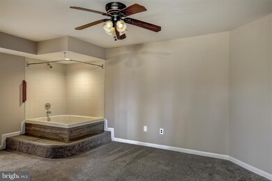 1105 Berwyck Ct, Sicklerville, NJ 08081 - photo 5