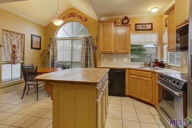 6458 Windwood Dr, Zachary, LA 70791 - photo 6