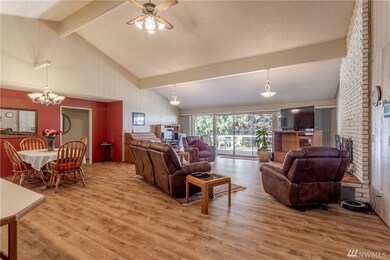 84 N Green Place, East Wenatchee, WA 98802 - photo 4