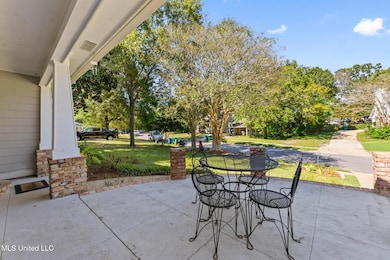 105 Reynolds Cir, Ocean Springs, MS 39564 - photo 3