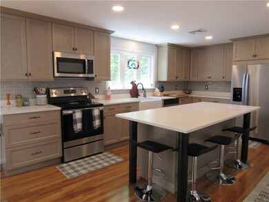 74 Crescent St, Providence, RI 02907 - photo 5