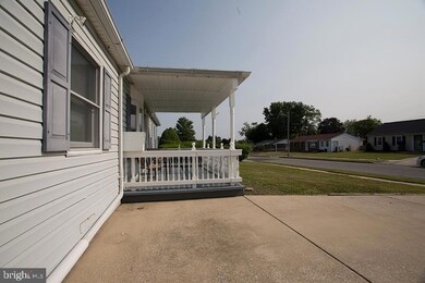 820 Ivydale Ave, Reisterstown, MD 21136 - photo 2