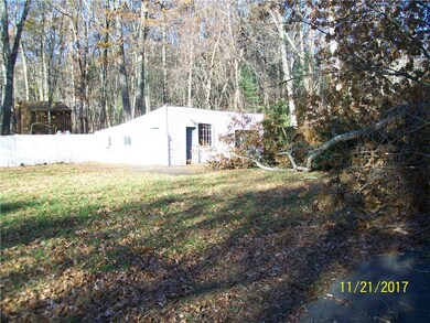 55 Smith Ave, Greenville, RI 02828 - photo 4