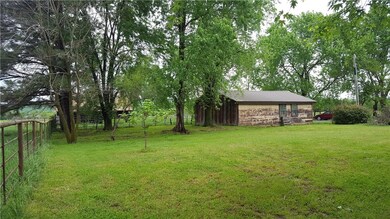 1570 Lacy Dr, Fayetteville, AR 72701 - photo 6