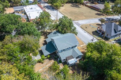 Private & Serene Back Yard