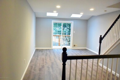 211 Pembrook Loop, Staten Island, NY 10309 - photo 6