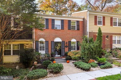 11717 Stillbrook Ct, Reston, VA 20191 - photo 2