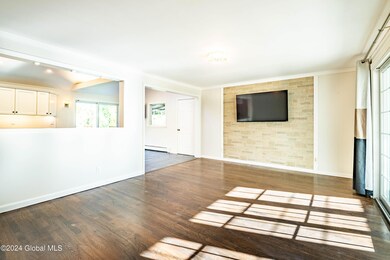 241 Osborne Rd, Albany, NY 12205 - photo 4