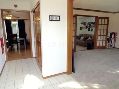 Foyer Entry